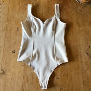 Abercrombie and Fitch Sweetheart Neckline Tank Top Thong Bodysuit Size XS Nude